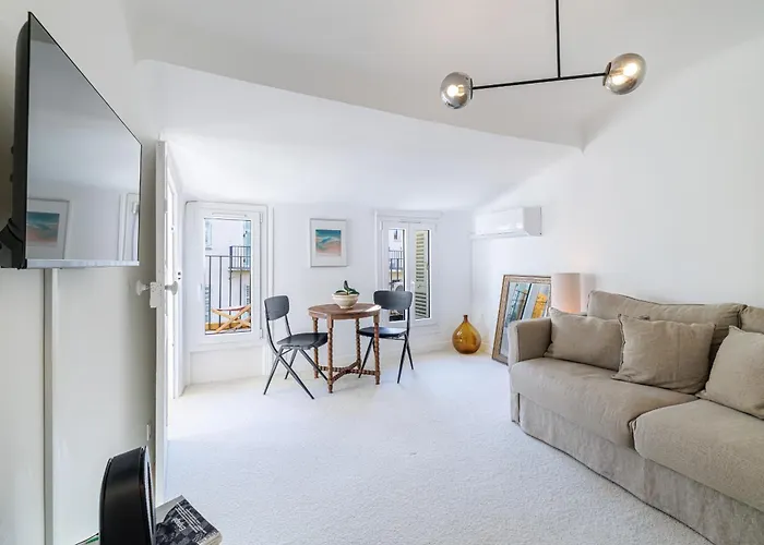 Charming Ultra 1 Bdr Apartment Nizza