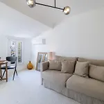 Charming Ultra 1 Bdr Apartament *